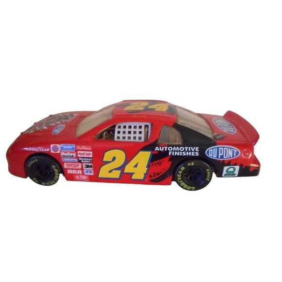 Jeff Gordon #24 DuPont Jurassic Park 1997 Monte Carlo 1:24 Scale - Picture 3 of 7